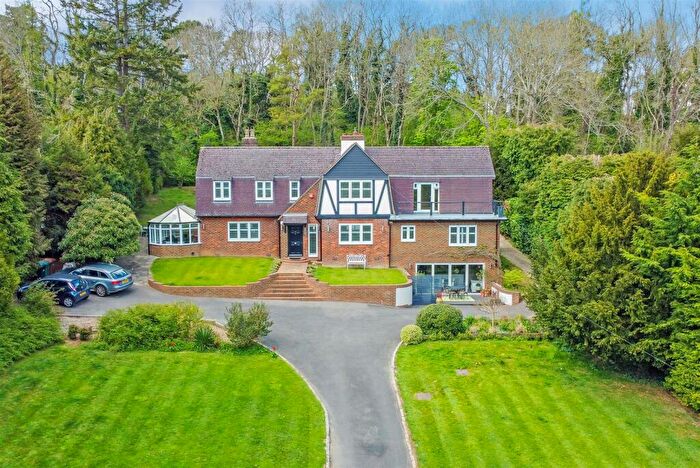 5 Bedroom Detached House For Sale In Chipstead Lane, Lower Kingswood, KT20