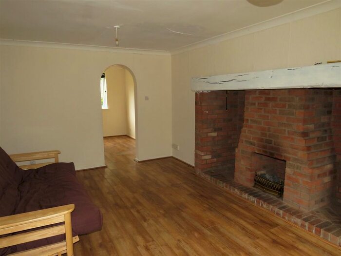 3 Bedroom Detached House To Rent In Ashby Close, Hodge Hill, Birmingham, B8