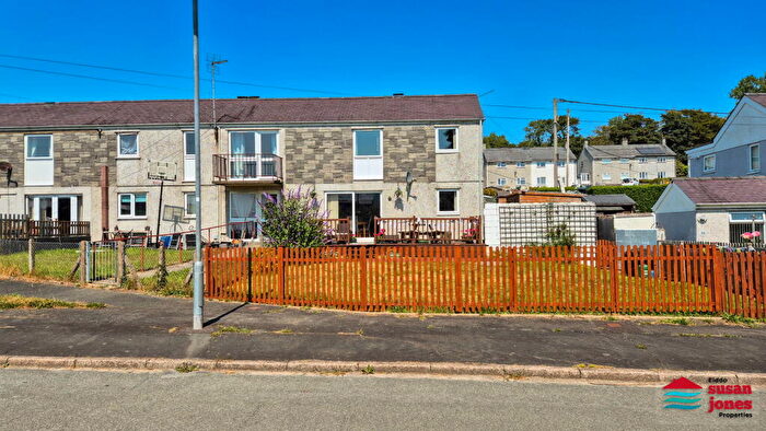 4 Bedroom End Of Terrace House For Sale In Llanystumdwy, Cricieth|Criccieth, LL52