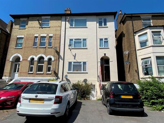 1 Bedroom Flat To Rent In Selhurst Road, London, SE25