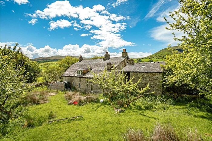 5 Bedroom Detached House For Sale In Hole House Farm And Cottage - Lot, Dent, Sedbergh, Cumbria, LA10