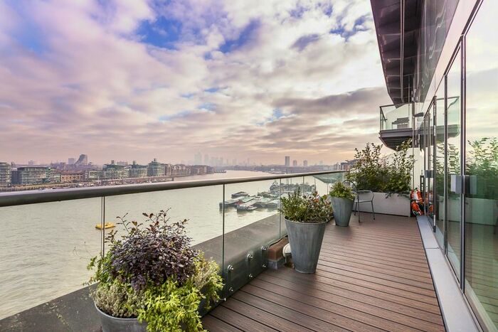 3 Bedroom Flat To Rent In Shad Thames, London, SE1