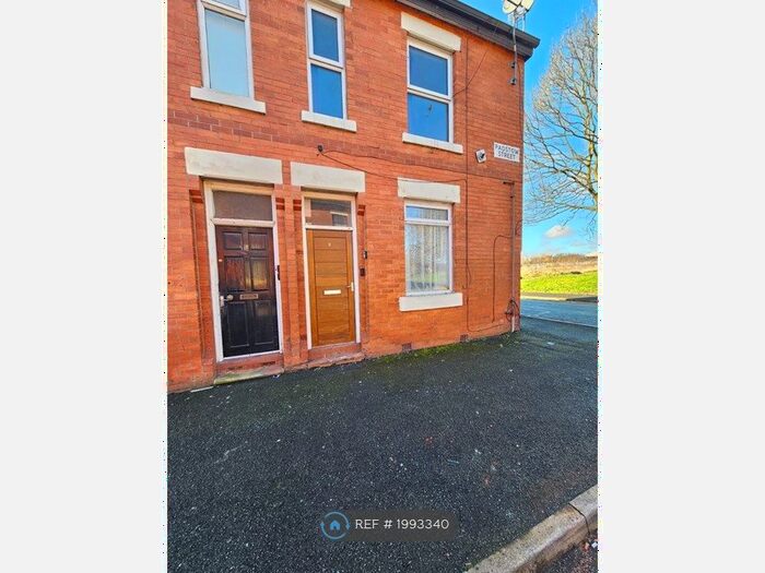 1 Bedroom Flat To Rent In Padstow Street, Manchester, M40