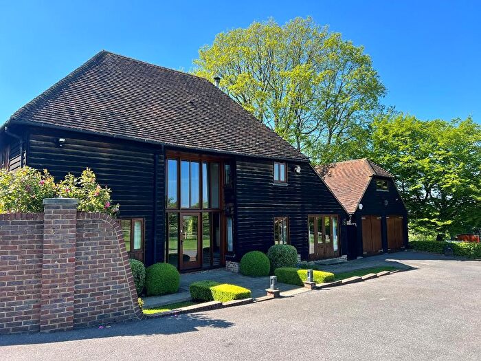 4 Bedroom Detached House To Rent In Cranbrook Road, Fosten Green, Biddenden, Kent, TN27