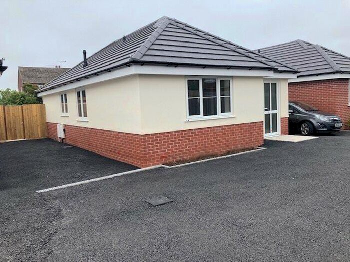 2 Bedroom Bungalow To Rent In Cynthia Road, Poole, BH12