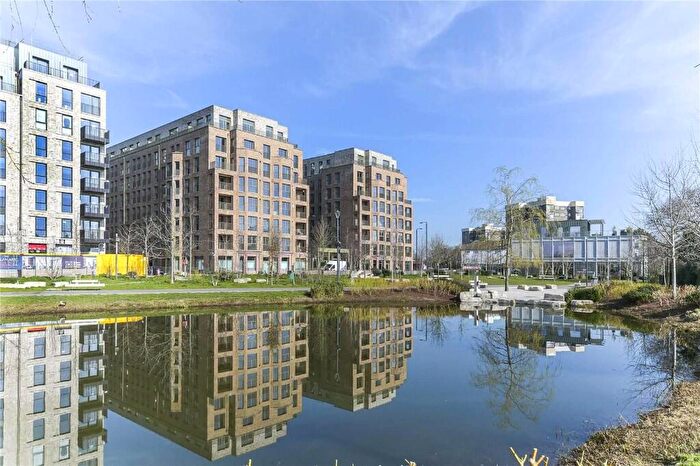 2 Bedroom Flat To Rent In Parkview Avenue, London, NW2