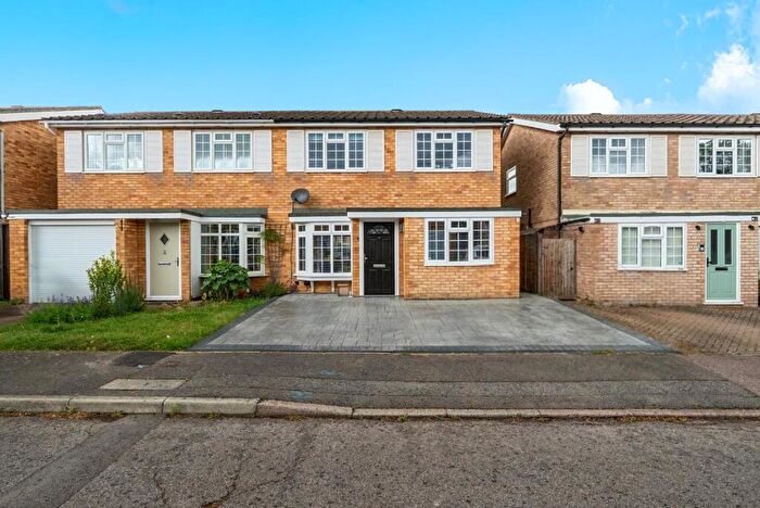 4 Bedroom Semi Detached House For Sale In Scott Close, Ditton, Aylesford, ME20