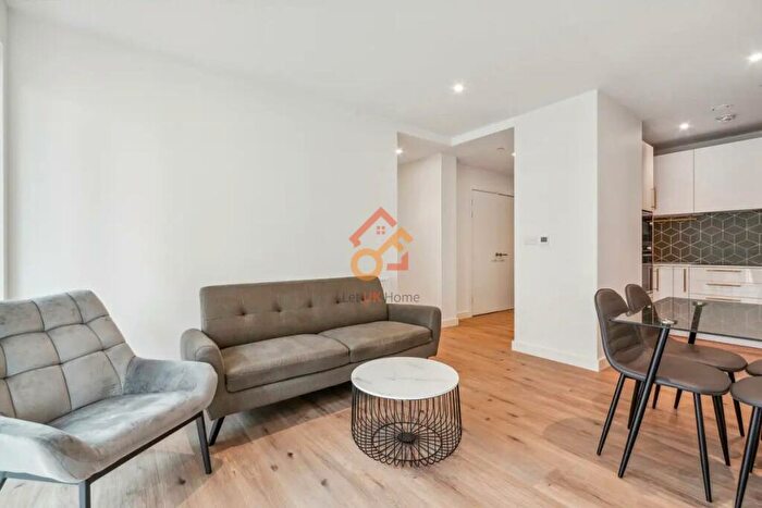 2 Bedroom Flat To Rent In Beeley House, Mary Neuner Road, London, N8