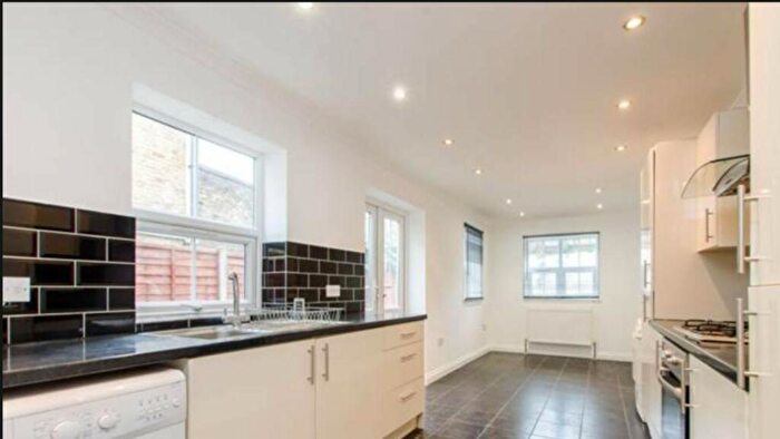 5 Bedroom House To Rent In Bow Common Lane, E3