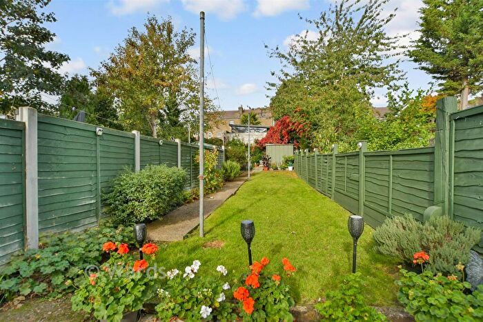 2 Bedroom Terraced House For Sale In Montfort Road, Strood, Rochester, Kent, ME2