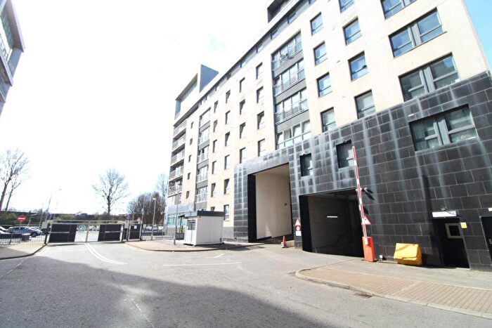 2 Bedroom Flat To Rent In Wallace Street, Glasgow, G5