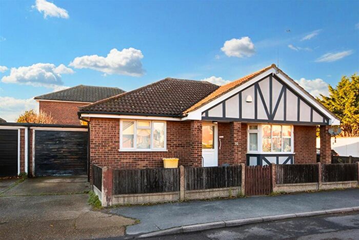 3 Bedroom Detached Bungalow For Sale In Convent Road, Canvey Island, SS8