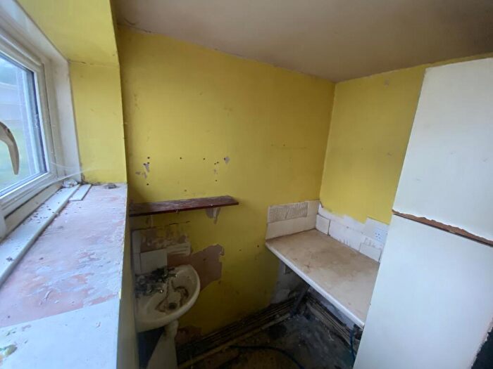 3 Bedroom End Of Terrace House For Sale In Atherton Crescent, Hungerford, Berkshire, RG17