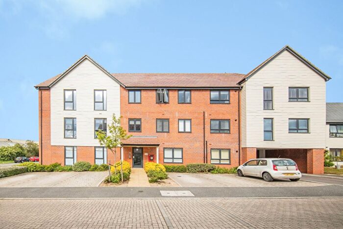 2 Bedroom Flat For Sale In Mimas Way, Ipswich, Suffolk, IP1