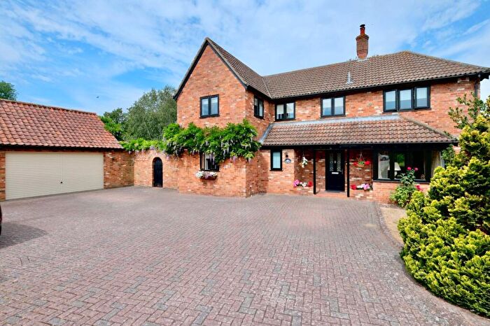 5 Bedroom Detached House For Sale In High Street, Riseley, MK44