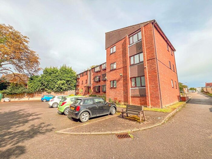2 Bedroom Flat For Sale In Attleborough Road, Nuneaton, CV11
