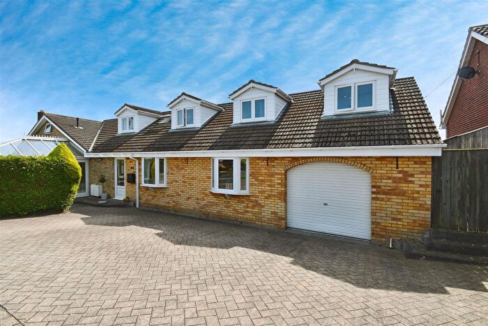 5 Bedroom Detached Bungalow For Sale In The Lunds, Kirk Ella, Hull, HU10