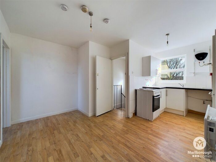 1 Bedroom Flat To Rent In Barnabas Road, Homerton, Hackney, London, E9