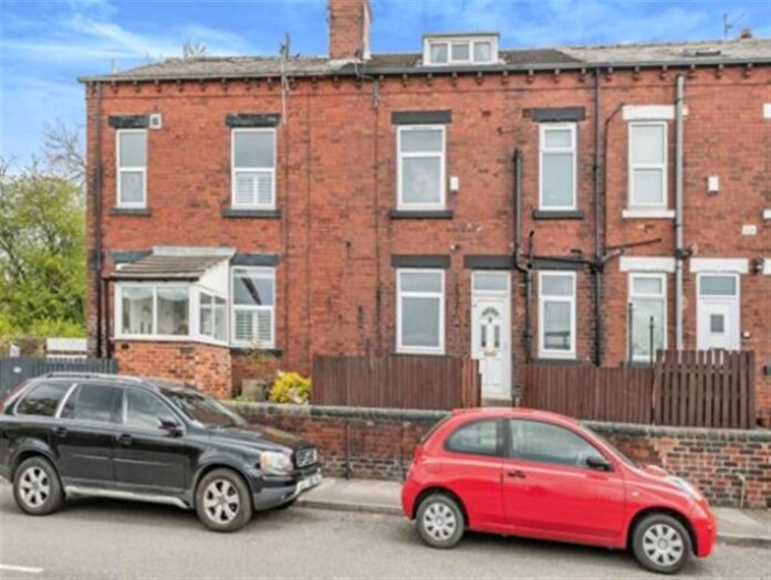 2 Bedroom Terraced House For Sale In Half Mile Lane, Stanningley, Pudsey, LS28