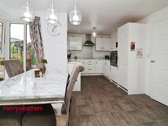 3 Bedroom Detached House For Sale In Levett Drive, Thurcroft, Rotherham, S66