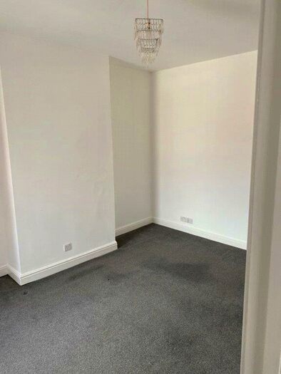1 Bedroom Apartment To Rent In Turf Lane, Royton, Oldham, Greater Manchester, OL2