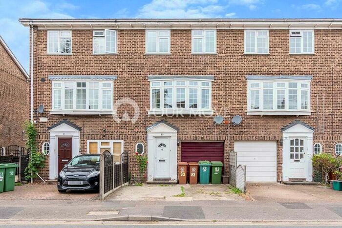 4 Bedroom House To Rent In Thicket Road, Sutton, Surrey, SM1