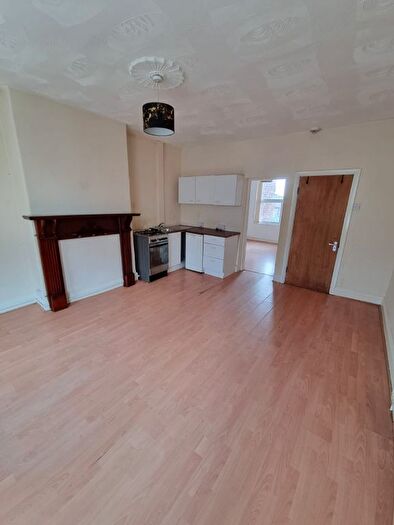 1 Bedroom Flat To Rent In Picton Road, Liverpool, Merseyside, L15