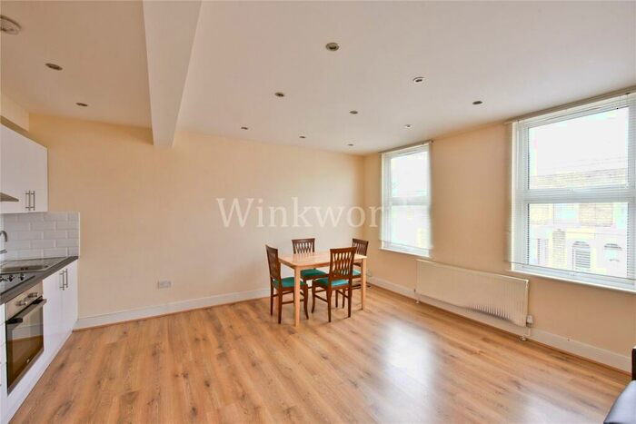 2 Bedroom Apartment To Rent In Denmark Street, London, N17
