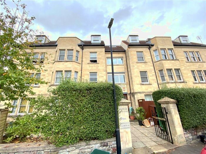 4 Bedroom Flat To Rent In Matthew Wadham Mansions, Balmoral Road, St. Andrews, Bristol, BS7
