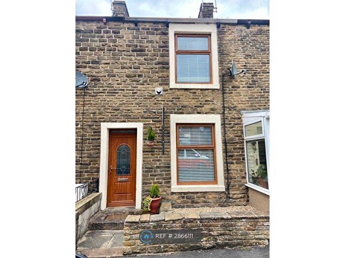 3 Bedroom Terraced House To Rent In Victoria St, Earby, BB18