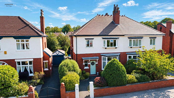 4 Bedroom Semi-Detached House For Sale In Irton Road, Hesketh Park, Southport, PR9