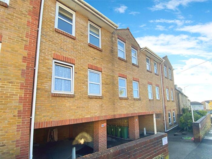 1 Bedroom Flat To Rent In Hartnup Street, Maidstone, Kent, ME16