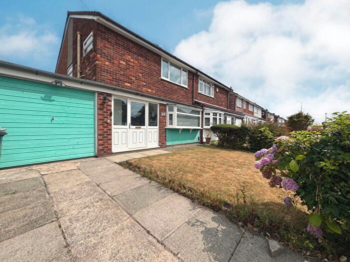 3 Bedroom Semi-Detached House For Sale In Melling Way, Old Hall Estate, L32
