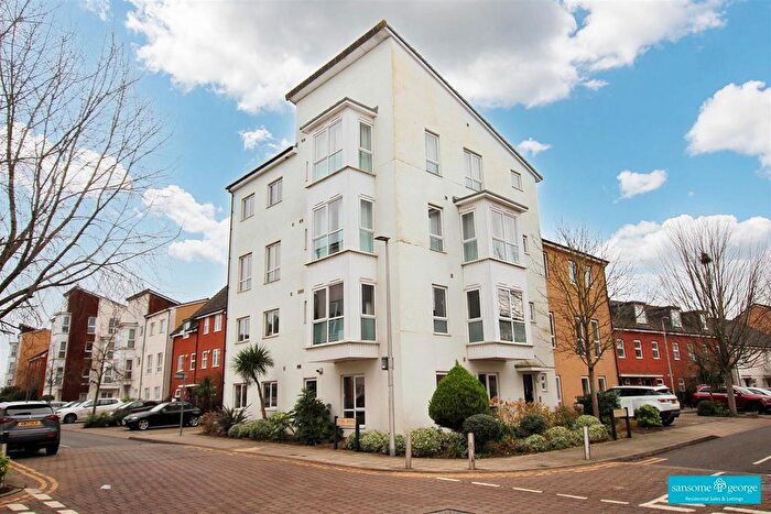 2 Bedroom Flat To Rent In Gweal Avenue, Reading, RG2