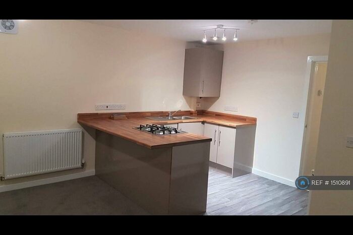 2 Bedroom Flat To Rent In Drovers Drive, Kendal, LA9