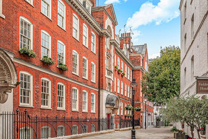 2 Bedroom Flat For Sale In Broad Court, Aldwych, WC2B