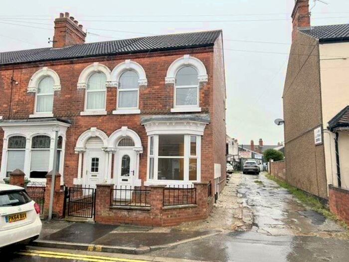 2 Bedroom Property To Rent In Sea View Street, Cleethorpes, DN35