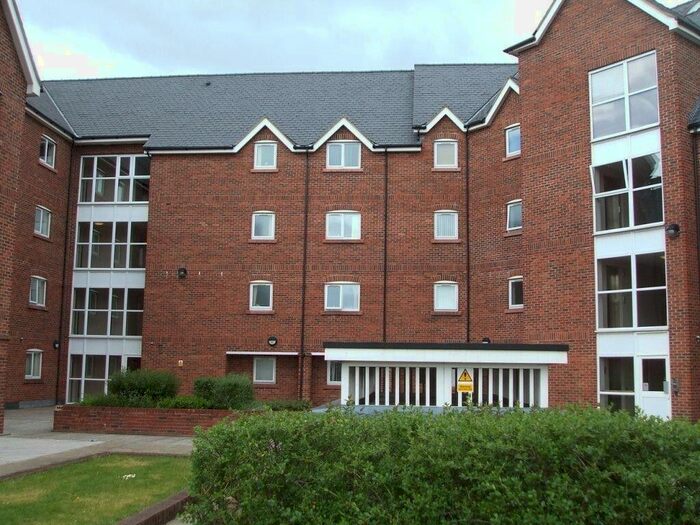2 Bedroom Flat To Rent In Dunlop Street, Warrington, WA4