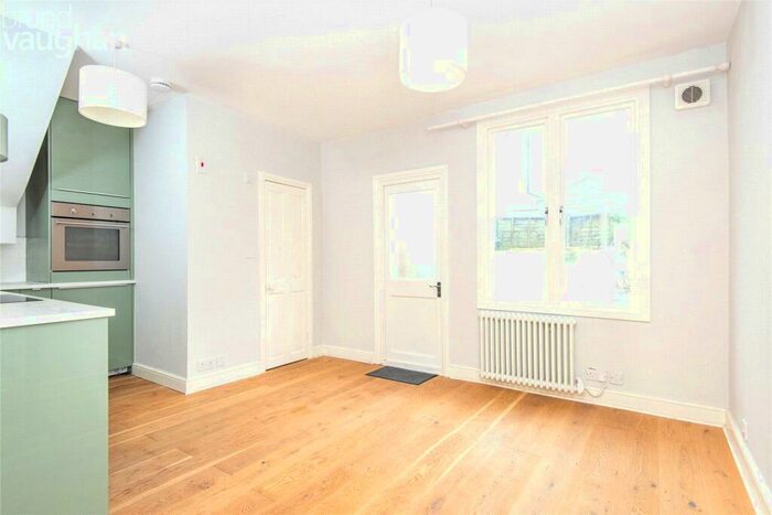 1 Bedroom Flat To Rent In Ewart Street, Brighton, BN2