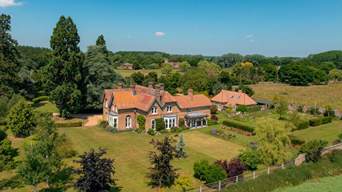 6 Bedroom Detached House For Sale In Little Barford, St. Neots, Bedfordshire, PE19