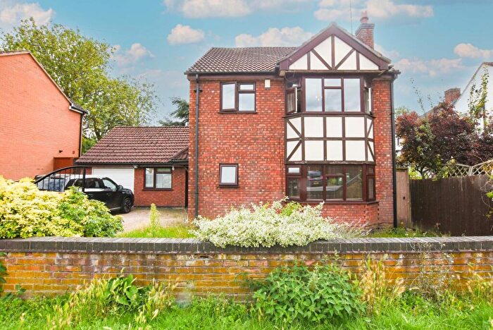 3 Bedroom Detached House To Rent In Rosemead Drive, Oadby, Leicester, LE2