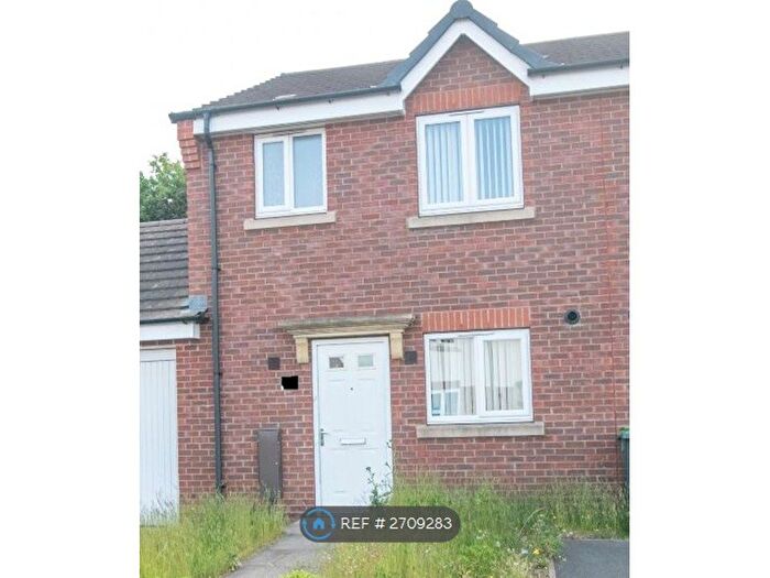 3 Bedroom Terraced House To Rent In Pel Crescent, Oldbury, B68