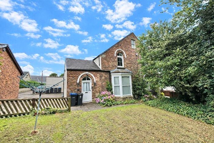 3 Bedroom Maisonette To Rent In High Street, Willington, Crook, DL15