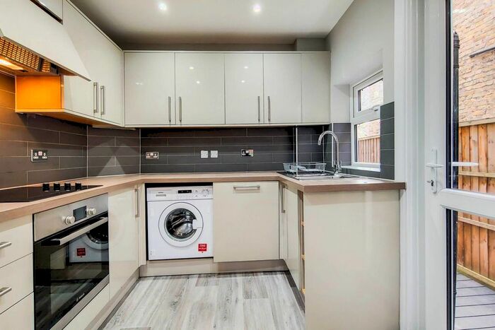 3 Bedroom Terraced House To Rent In Northwood Road, Forest Hill, London, SE23