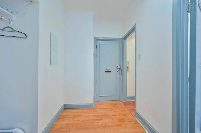 Studio To Rent In Seymour Street, Marylebone, London, W1H