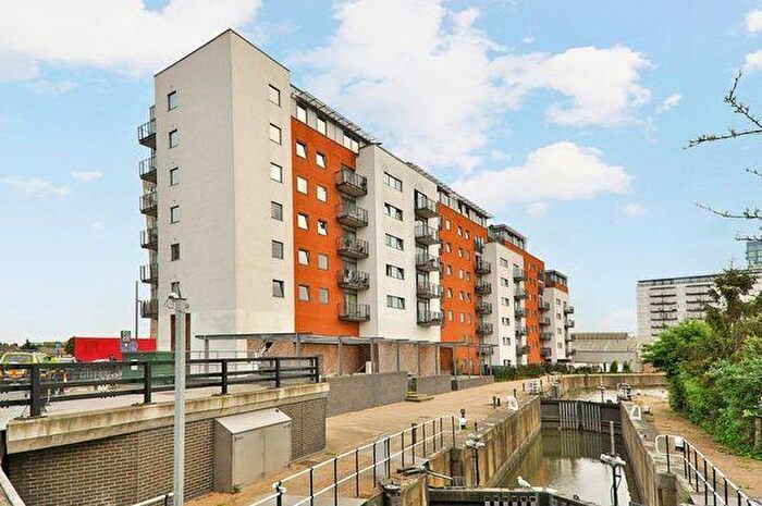 1 Bedroom Apartment For Sale In The Lock Building, High Street, Stratford, E15