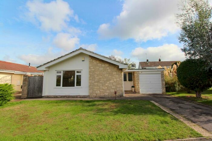 3 Bedroom Detached Bungalow To Rent In Conifer Avenue, Conifer Park, BH14