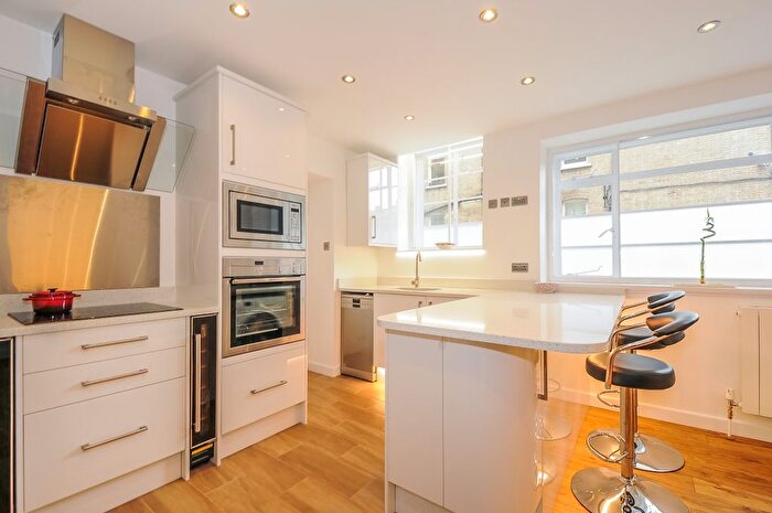 2 Bedroom Flat To Rent In Prince Albert Road, St John's Wood, London, NW8