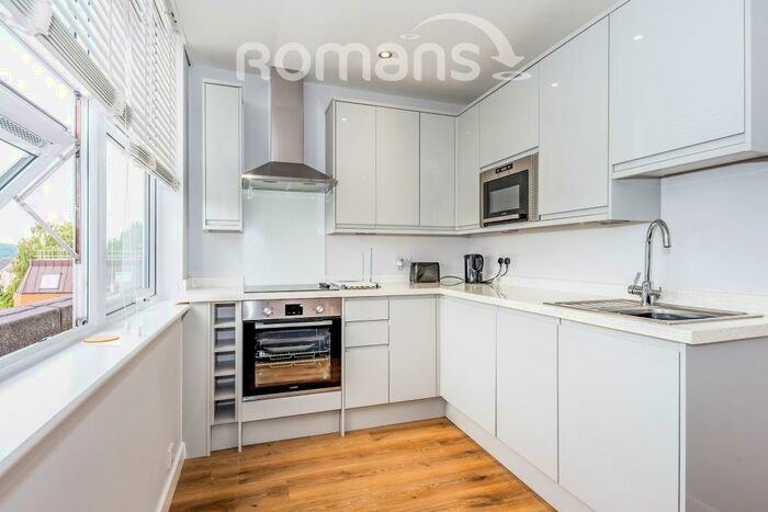 1 Bedroom Apartment To Rent In Trident House, Farnborough, GU14