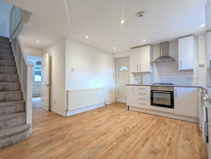 3 Bedroom End Of Terrace House To Rent In Silver Hill, College Town, Sandhurst, Berkshire, GU47
